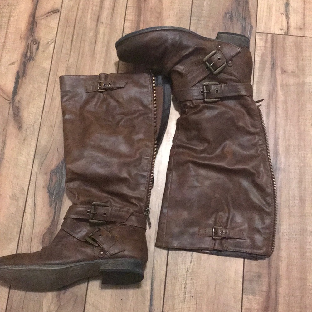 Brown boots